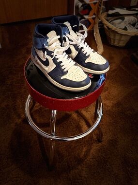 Air Jordan 1 High - Obsidian